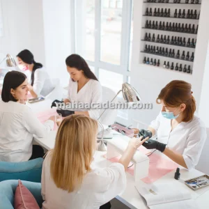 آموزشگاه آرایشگری و سالن زیبایی در آمل